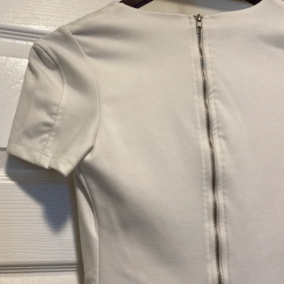 White mini dress - Picture 4 of 4